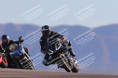 media/Nov-06-2023-Moto Forza (Mon) [[ce023d0744]]/3-Intermediate Group/Session 5 (Turn 9)/